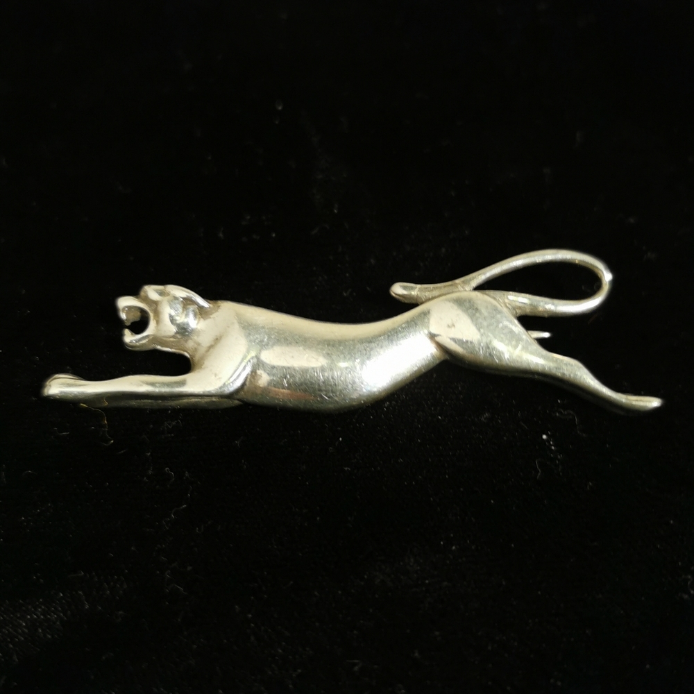 STERLING SILVER JAGUAR BROOCH